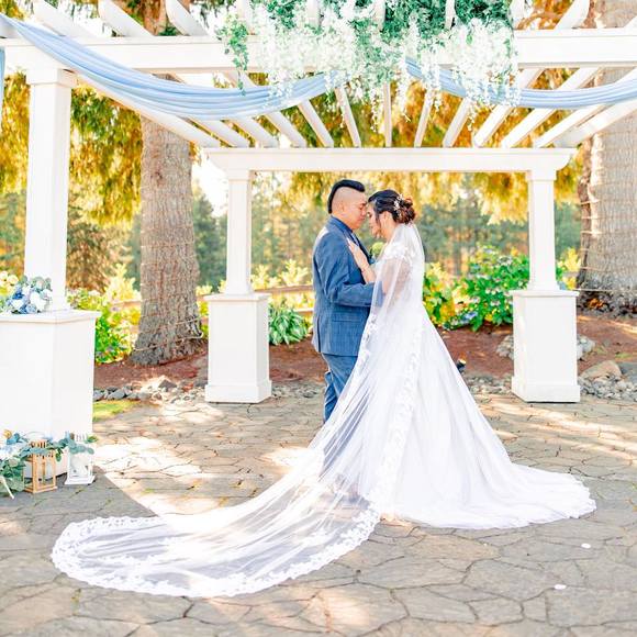 Meet your Posher, Danielle - Picture 1 of 1